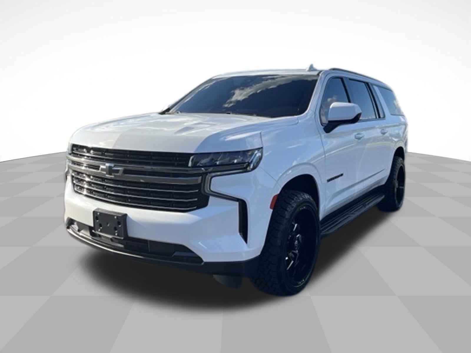 2021 Chevrolet Suburban RST photo 3
