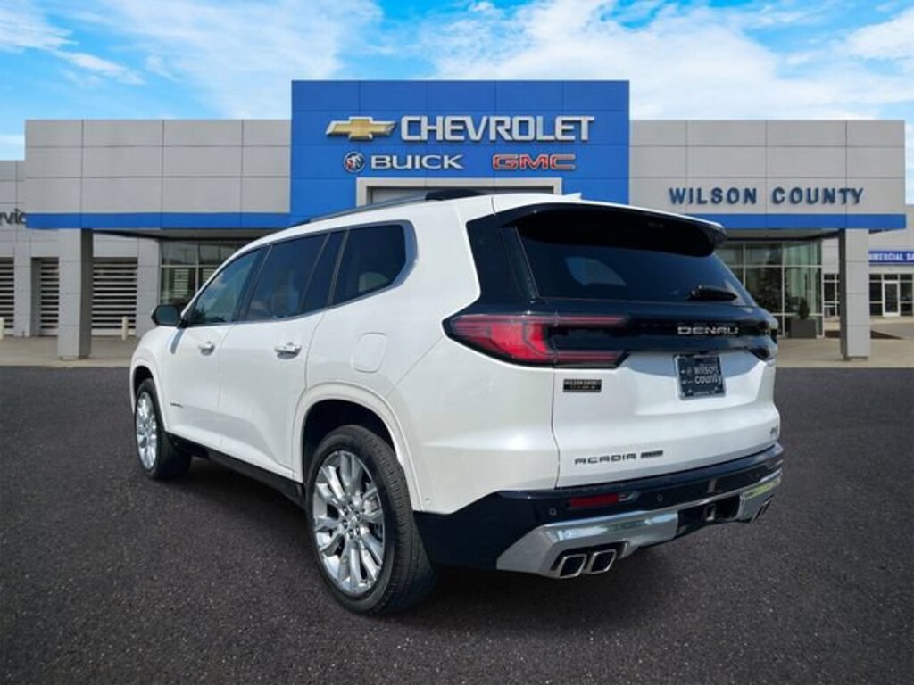 Used 2024 GMC Acadia Denali SUV