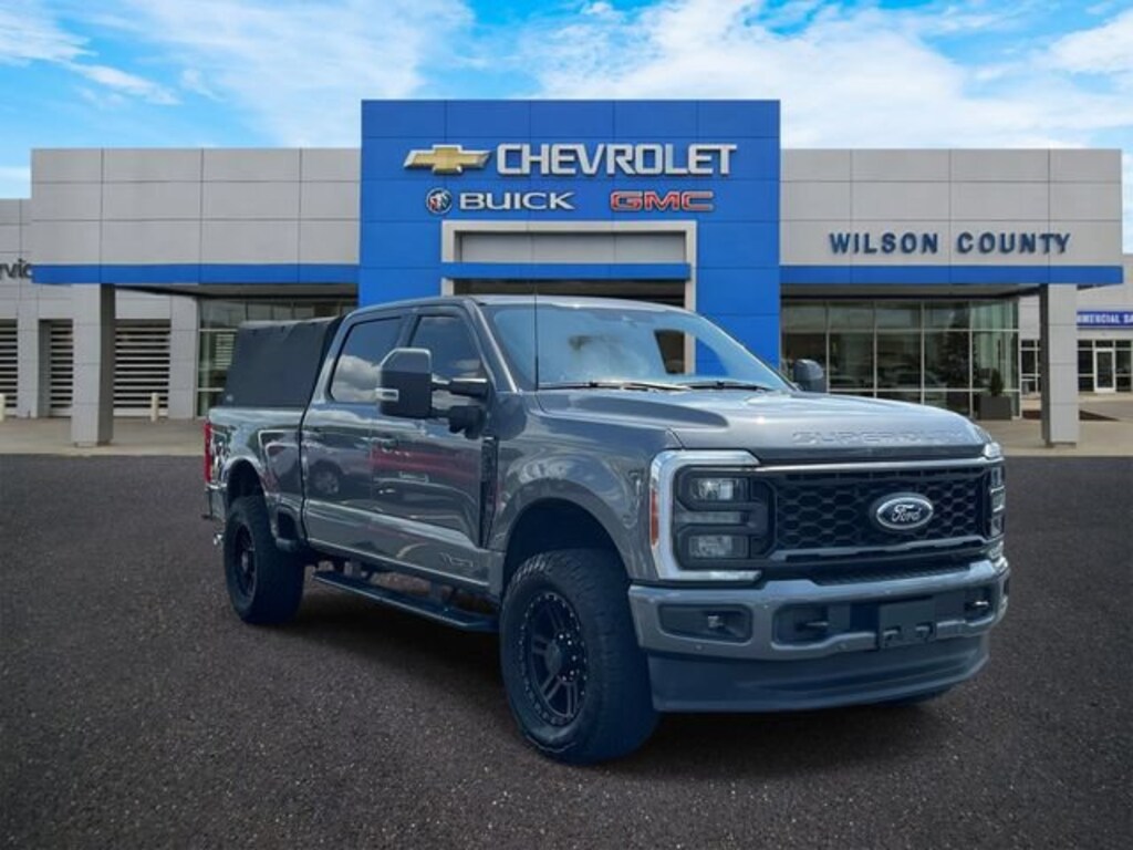Used 2023 Ford F-250 Lariat Truck