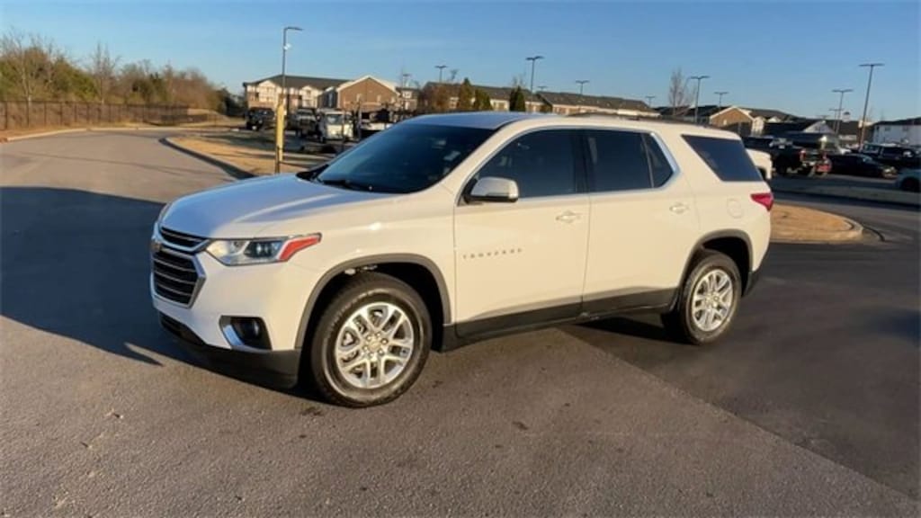 Used 2021 Chevrolet Traverse LT Cloth SUV