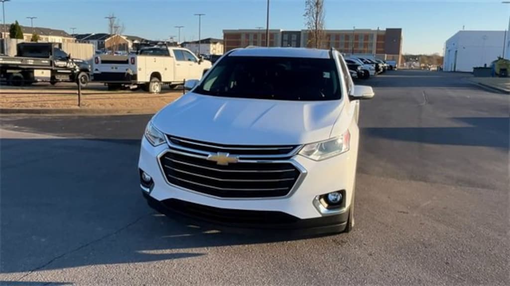 Used 2021 Chevrolet Traverse LT Cloth SUV