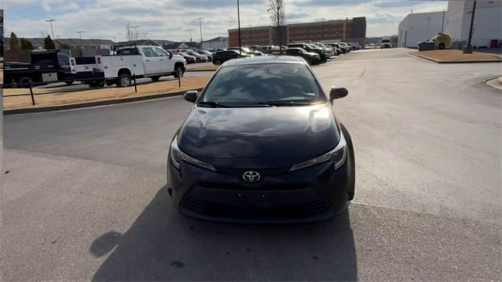 Used 2023 Toyota Corolla LE