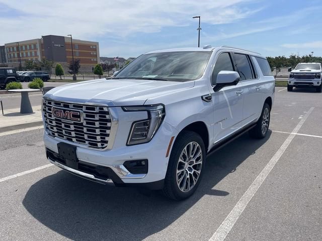 2026 GMC Yukon Denali AWD's photo