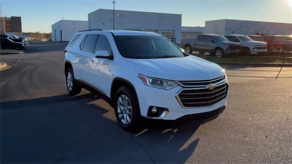 Used 2021 Chevrolet Traverse LT Cloth SUV