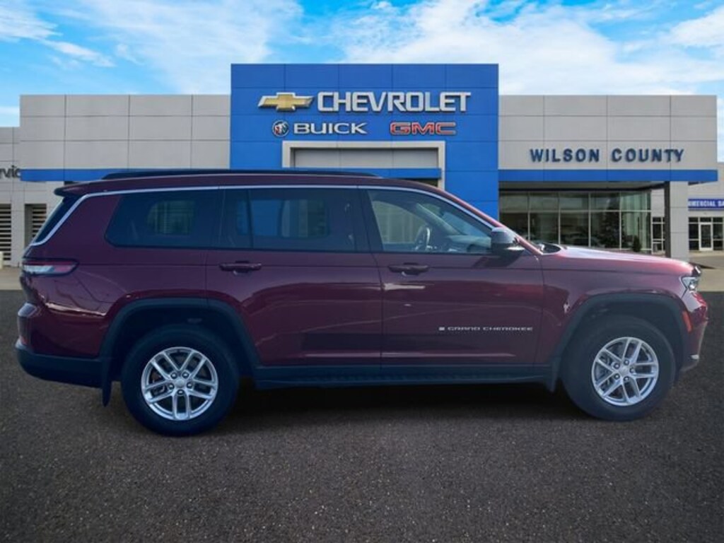 Used 2024 Jeep Grand Cherokee L Laredo 4x4 SUV