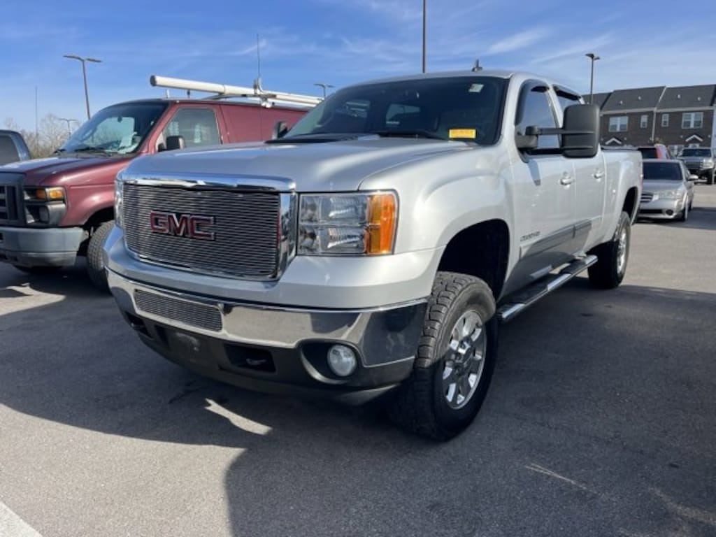 Used 2011 GMC Sierra 2500 HD SLT Truck