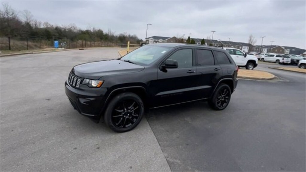 Used 2020 Jeep Grand Cherokee Altitude