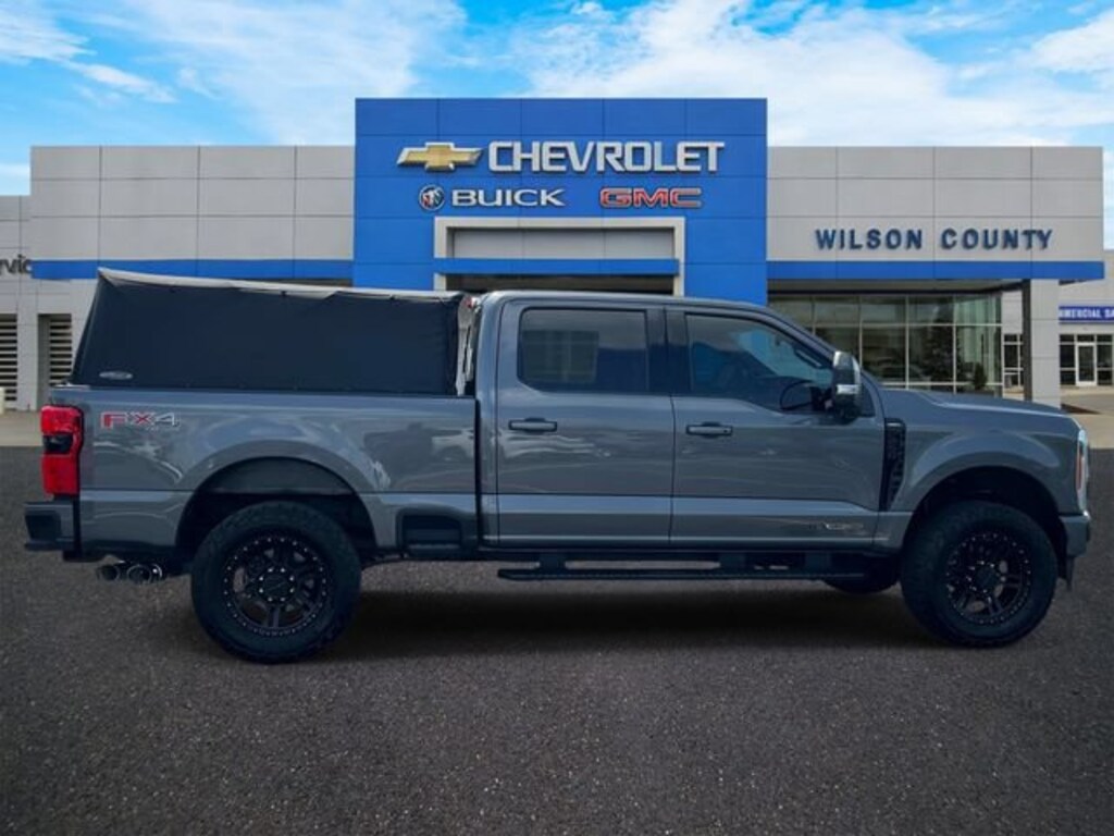 Used 2023 Ford F-250 Lariat Truck