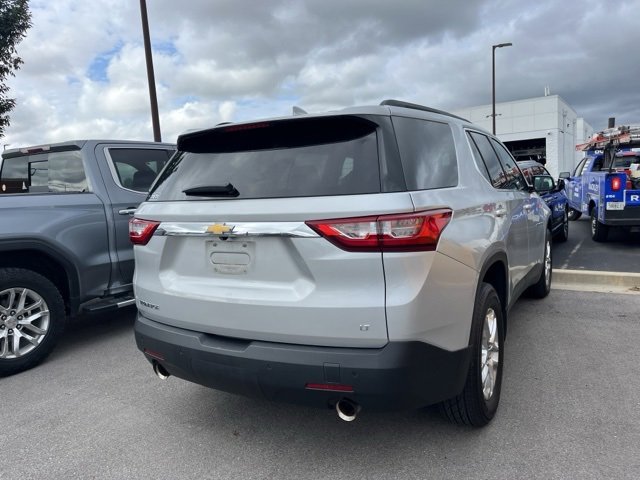 2020 Chevrolet Traverse Cloth photo 2