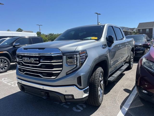 2024 GMC Sierra 4WD Crew Cab Short Box SLT's photo