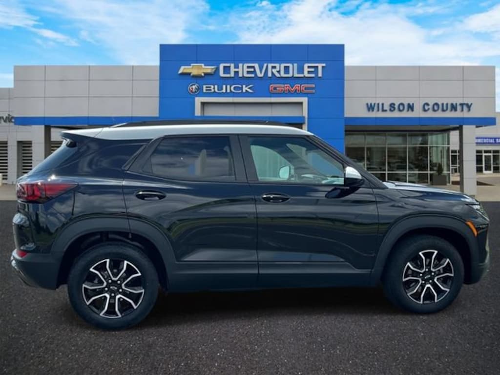 Used 2025 Chevrolet Trailblazer Activ SUV