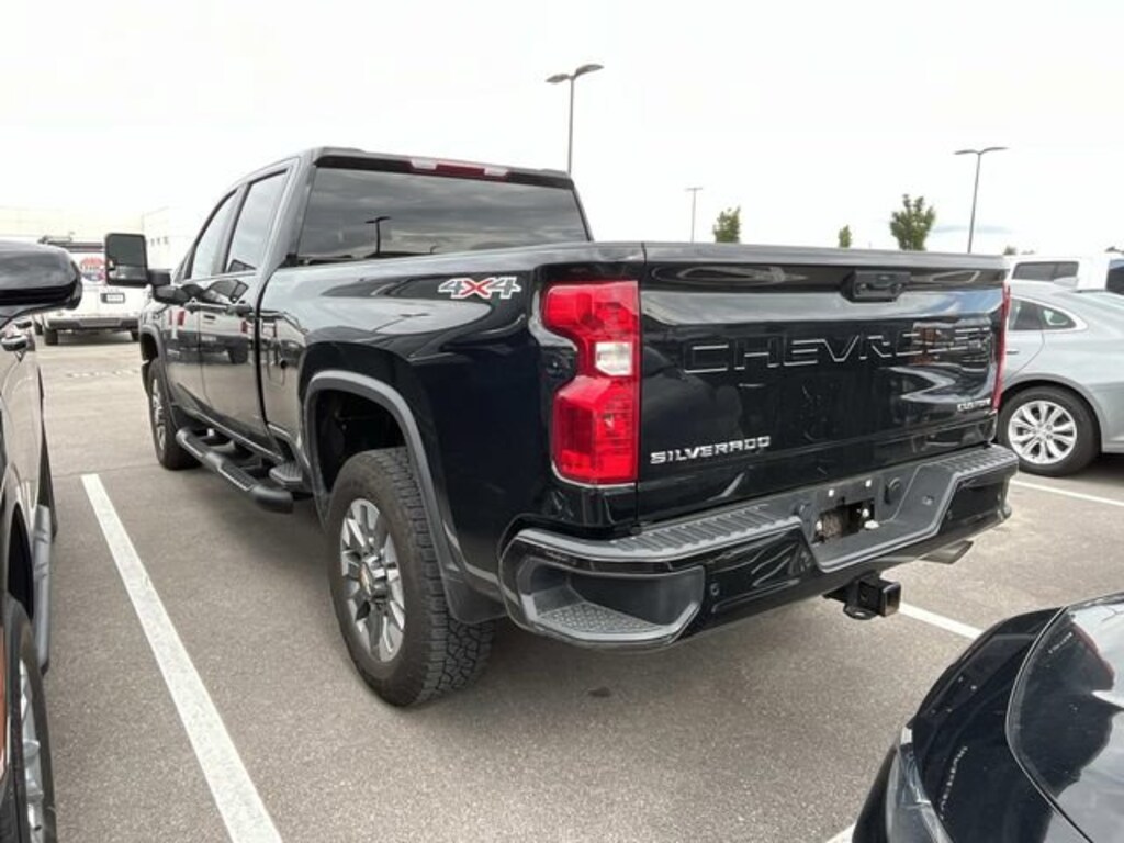 Used 2025 Chevrolet Silverado 2500 HD Custom Truck