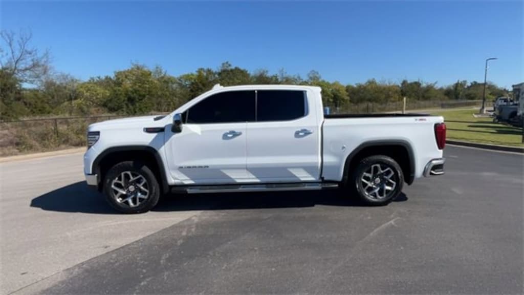 Used 2024 GMC Sierra 1500 SLT Truck