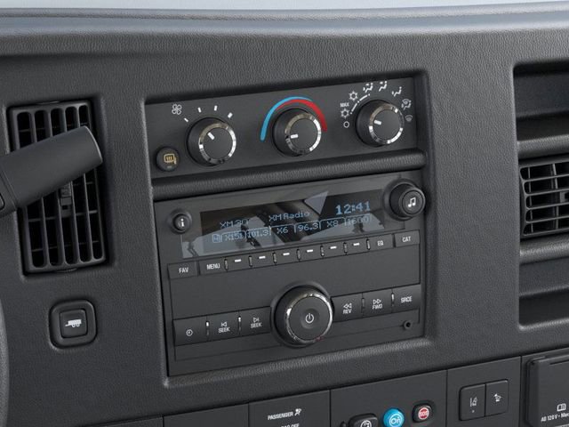 2024 Chevrolet Express Cargo Work Van - Photo 20