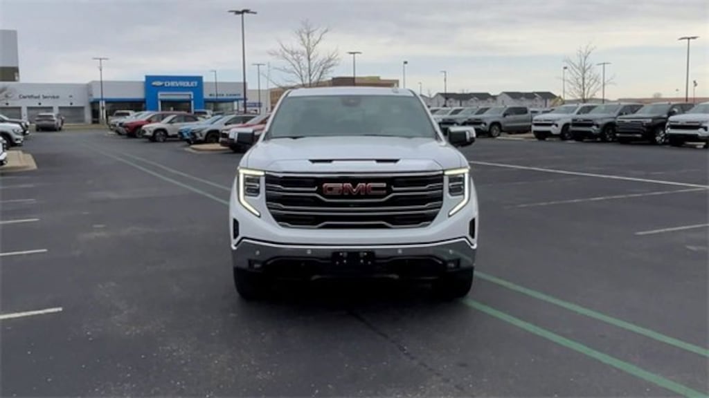 Used 2025 GMC Sierra 1500 SLT Truck
