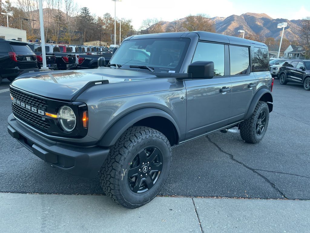 2025 Ford Bronco SUV 