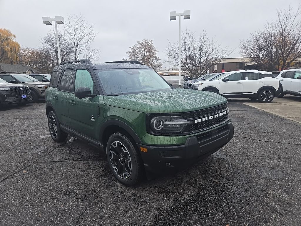 2025 Ford Bronco Sport Outer Banks photo 3
