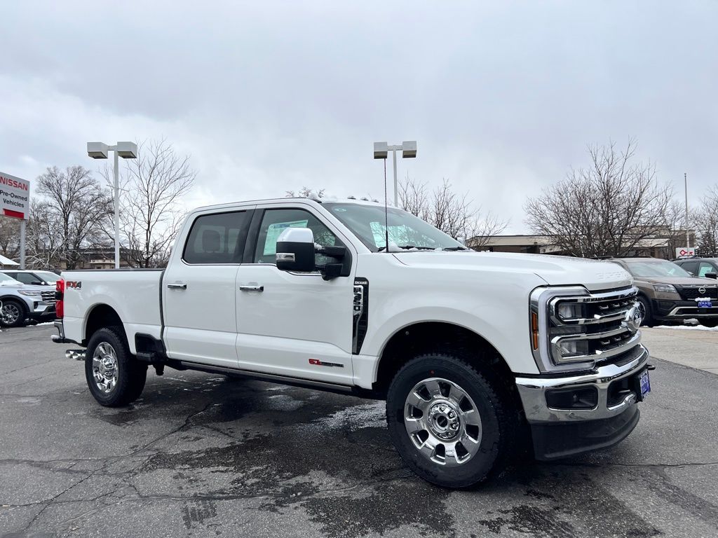 2025 Ford F-350 King Ranch photo 3