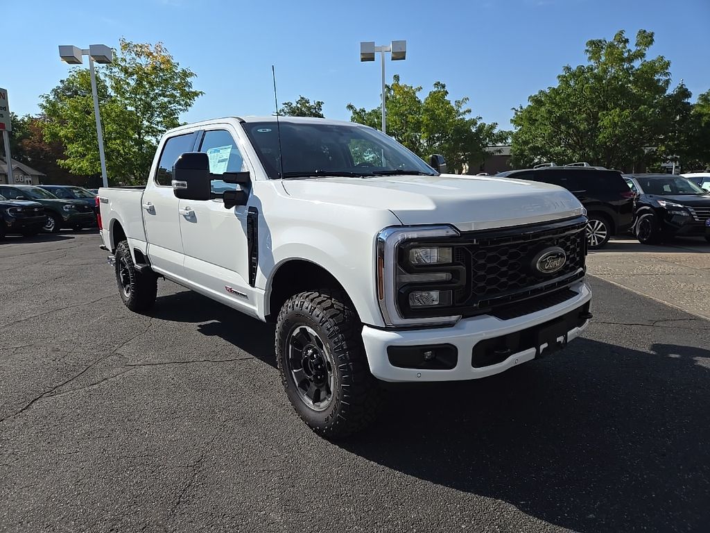 2026 Ford F-250 Lariat photo 3