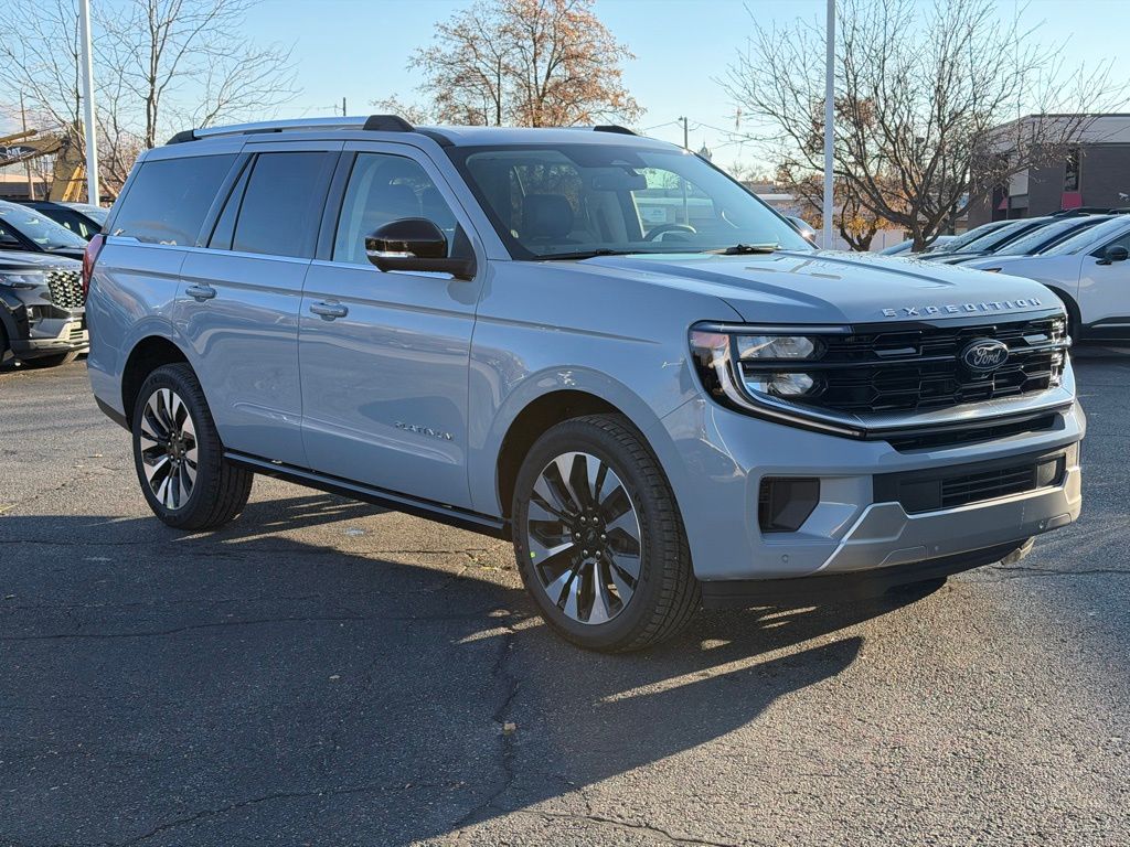 2025 Ford Expedition Platinum photo 3