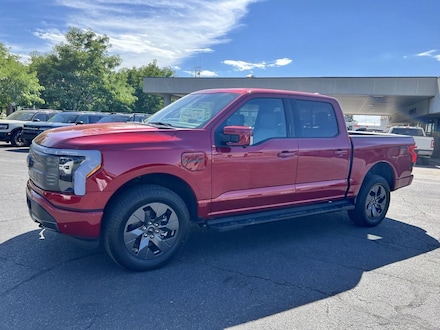 2023 Ford F-150 Lightning Lariat Truck SuperCrew Cab