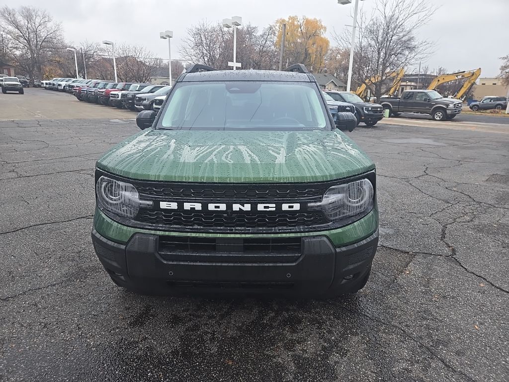 2025 Ford Bronco Sport Outer Banks photo 2