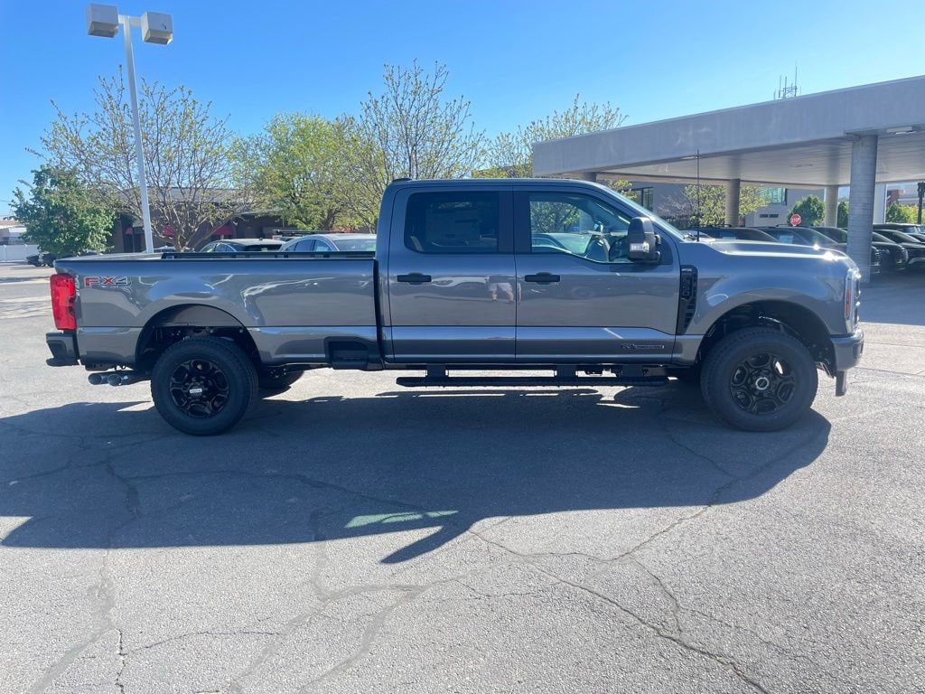 New 2026 Ford F-350 XL Truck Crew Cab