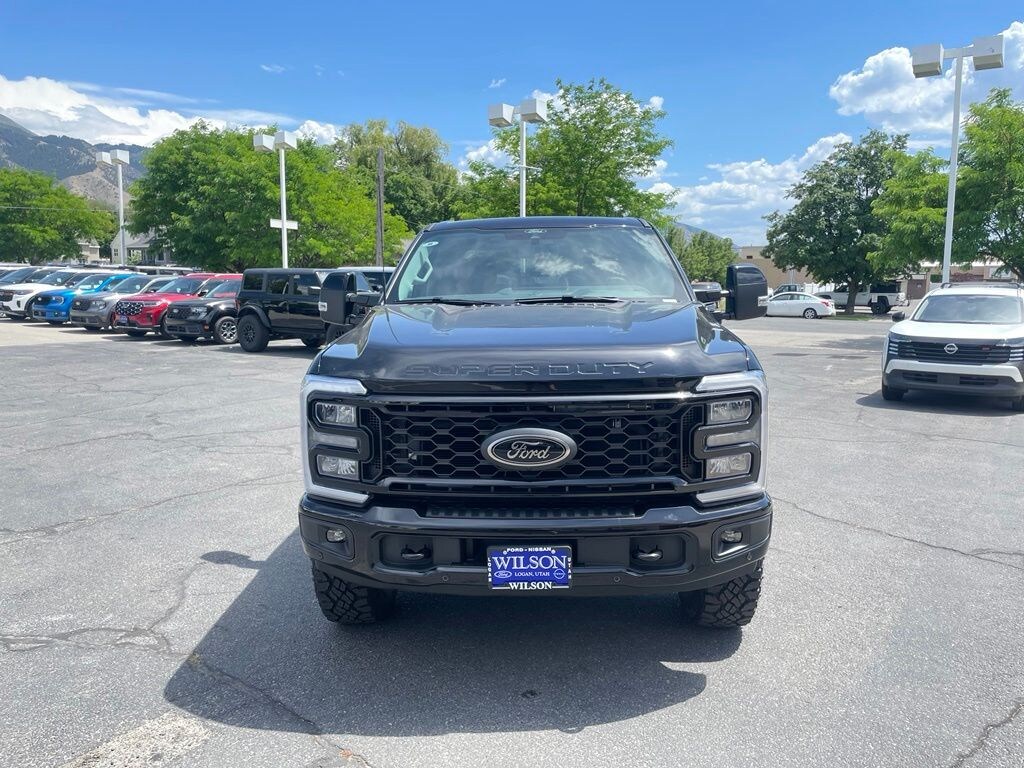 New 2026 Ford F-250SD Lariat Truck Crew Cab