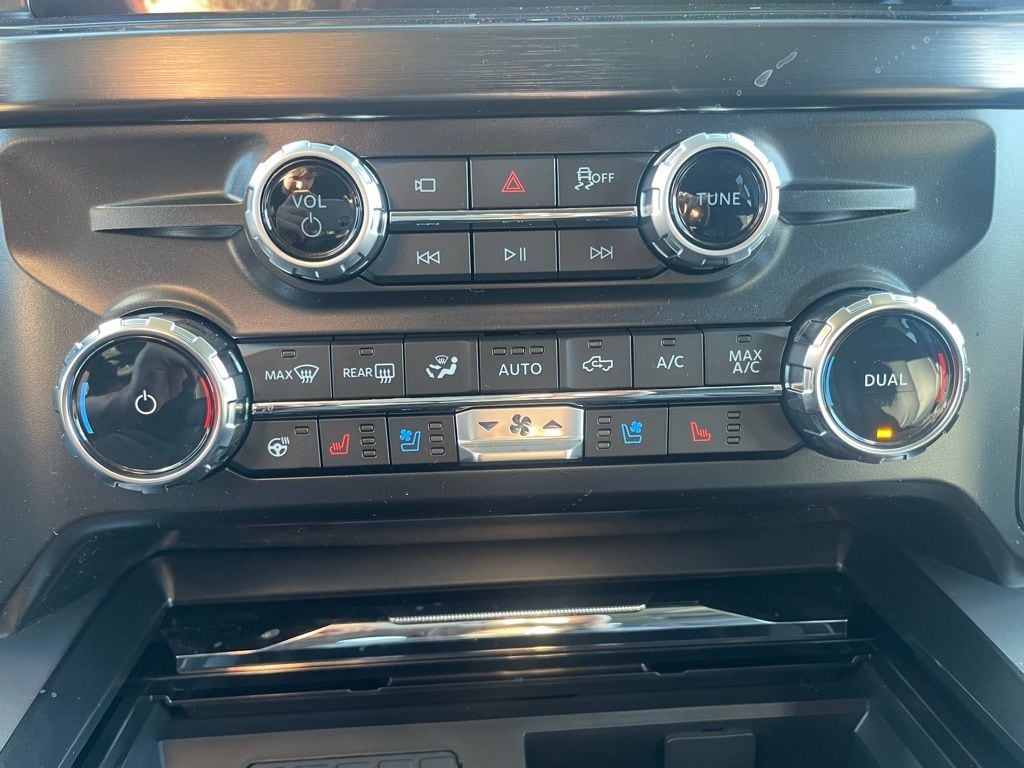 2026 Ford F-350 Super Duty Lariat - Photo 17