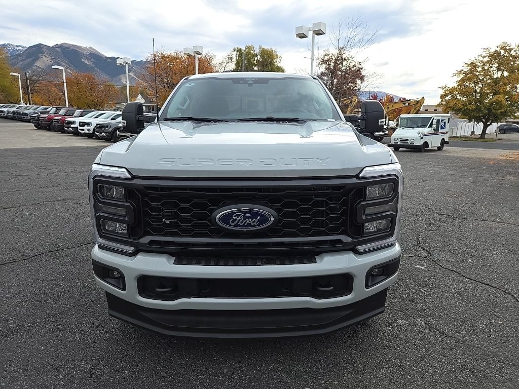 New 2026 Ford F-350SD XL Truck Crew Cab