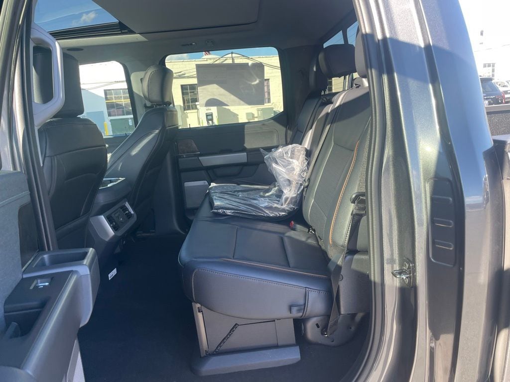 2026 Ford F-350 Super Duty Lariat - Photo 23