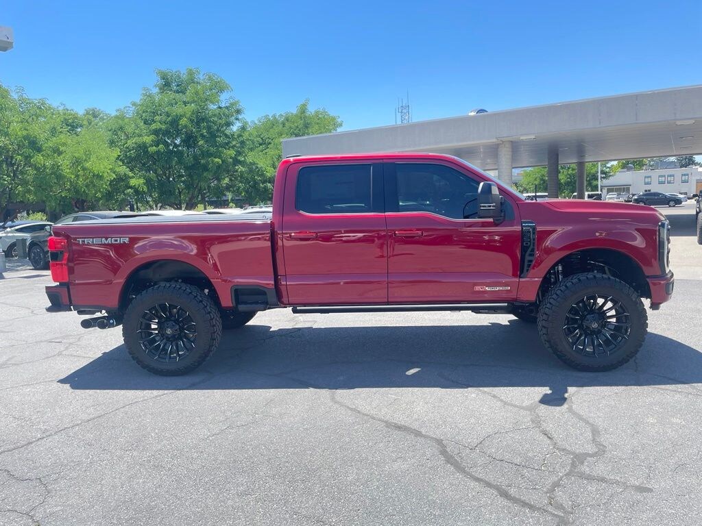 New 2026 Ford F-350SD Platinum Truck Crew Cab