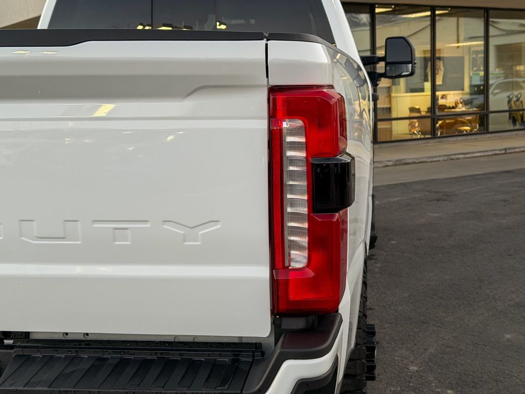2026 Ford F-350 Super Duty XL - Photo 14