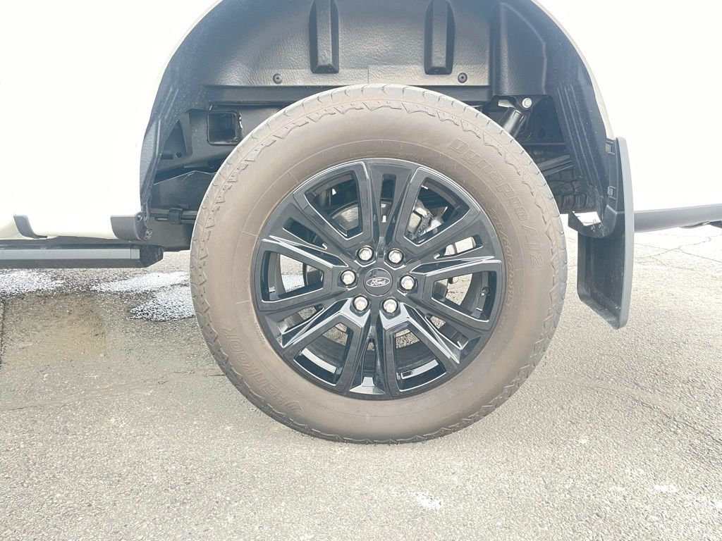 2025 Ford F-150 Platinum - Photo 38