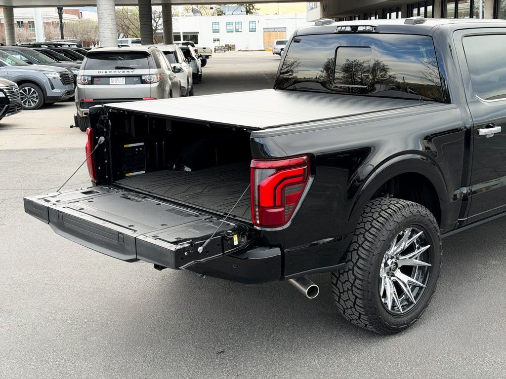 2026 Ford F-150 Platinum - Photo 16