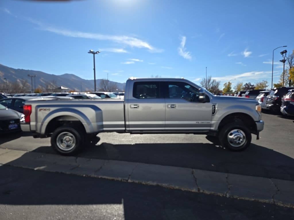 2022 Ford F-350 Platinum photo 4