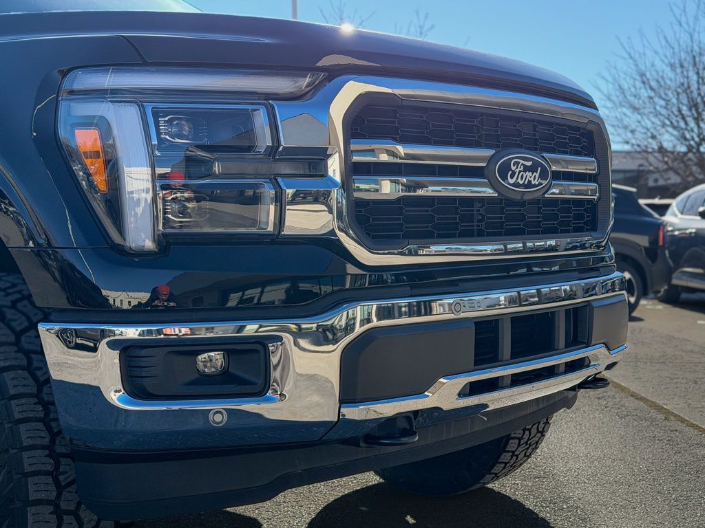 2025 Ford F-150 Lariat - Photo 9