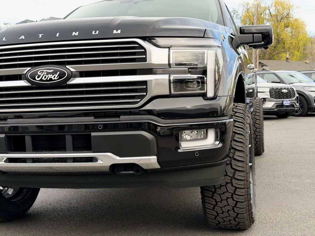2026 Ford F-150 Platinum - Photo 11