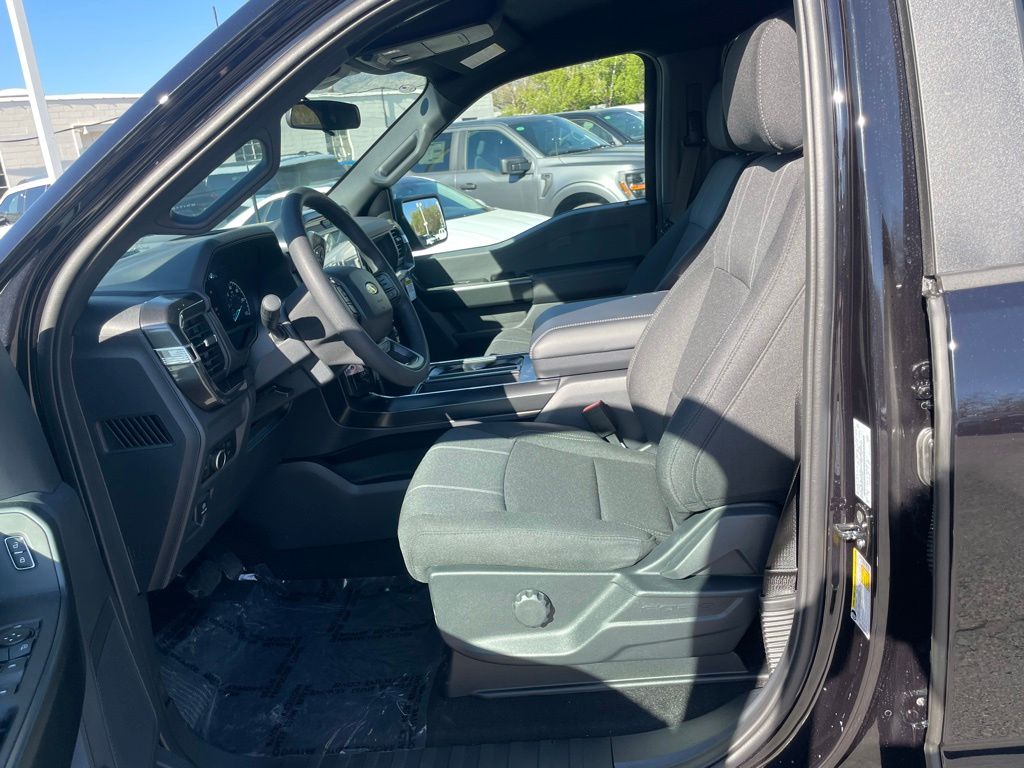 2026 Ford F-150 STX - Photo 9