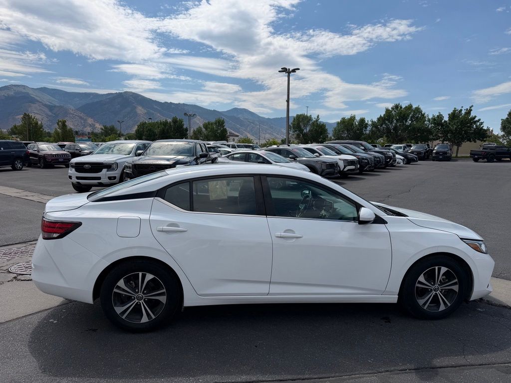 2022 Nissan Sentra SV - Photo 5