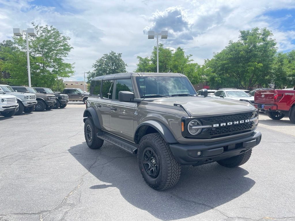New 2026 Ford Bronco Outer Banks SUV