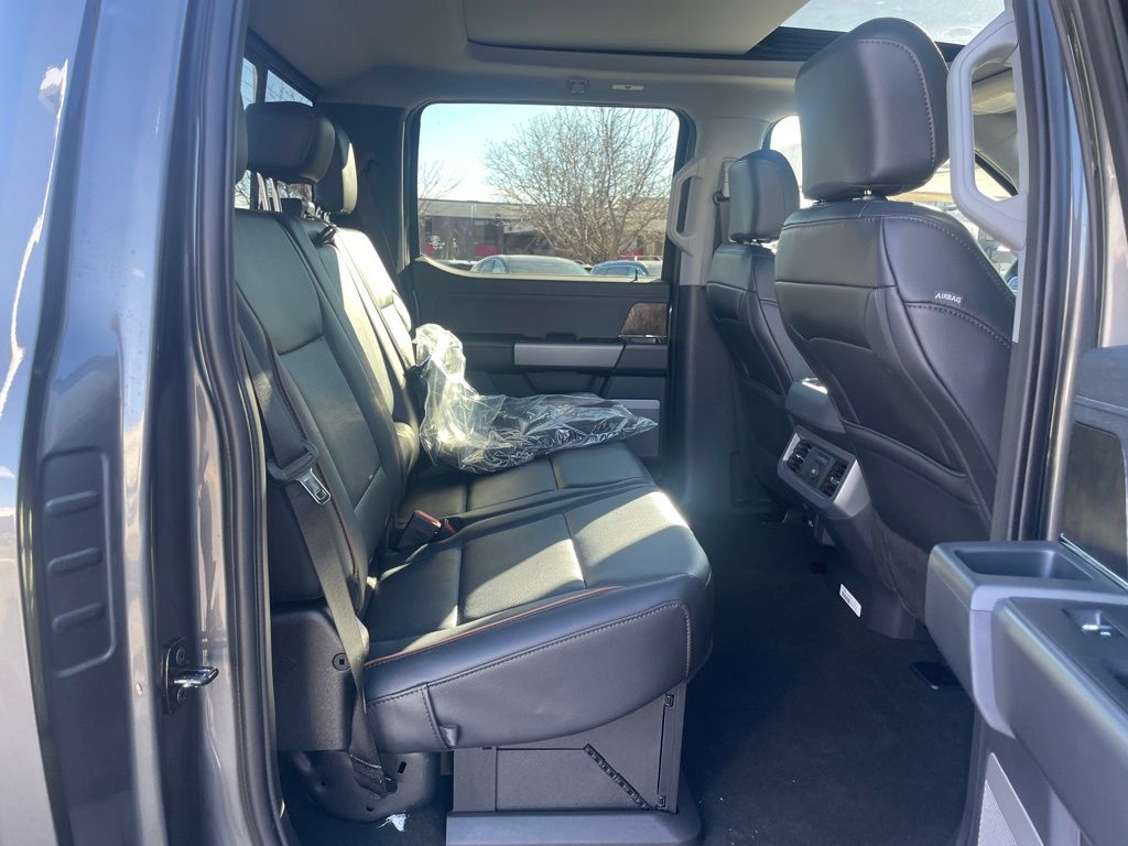 2026 Ford F-350 Super Duty Lariat - Photo 27