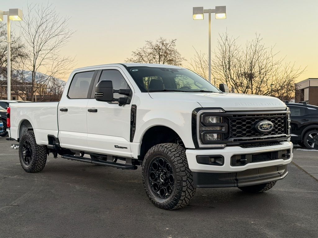 New 2026 Ford F-350SD XL Truck Crew Cab