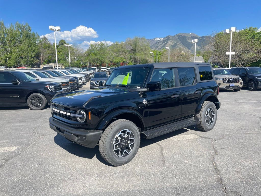 2026 Ford Bronco Outer Banks 4x4's photo