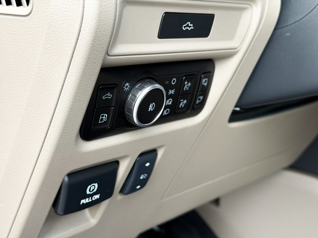 2026 Ford F-150 Platinum - Photo 22