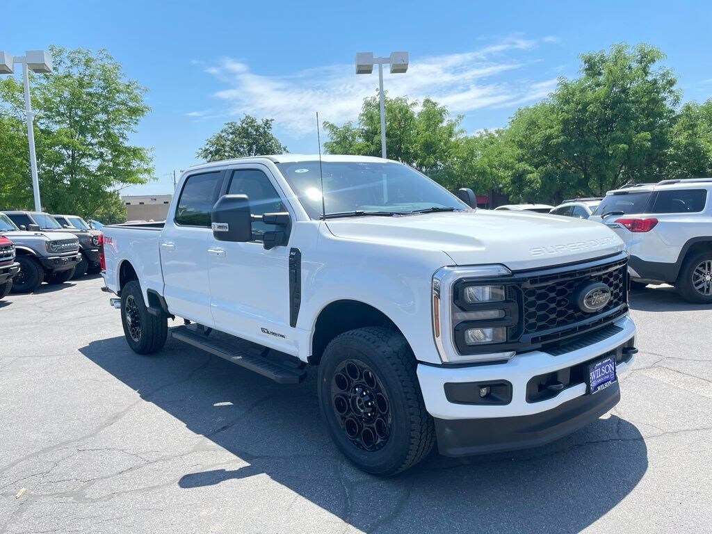 New 2026 Ford F-250SD XLT Truck Crew Cab