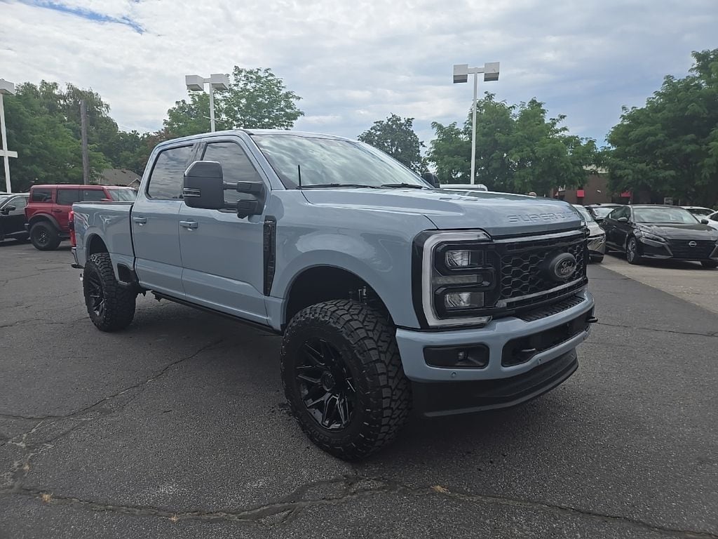 New 2026 Ford F-350SD Lariat Truck Crew Cab