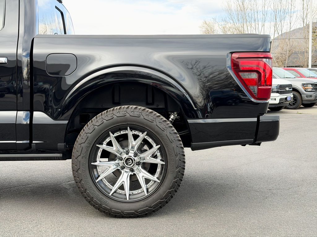 2026 Ford F-150 Platinum - Photo 9