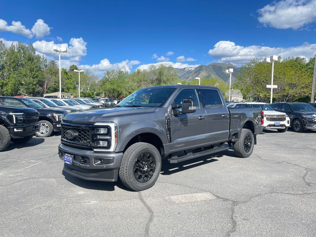 New 2026 Ford F-250SD Lariat Truck Crew Cab