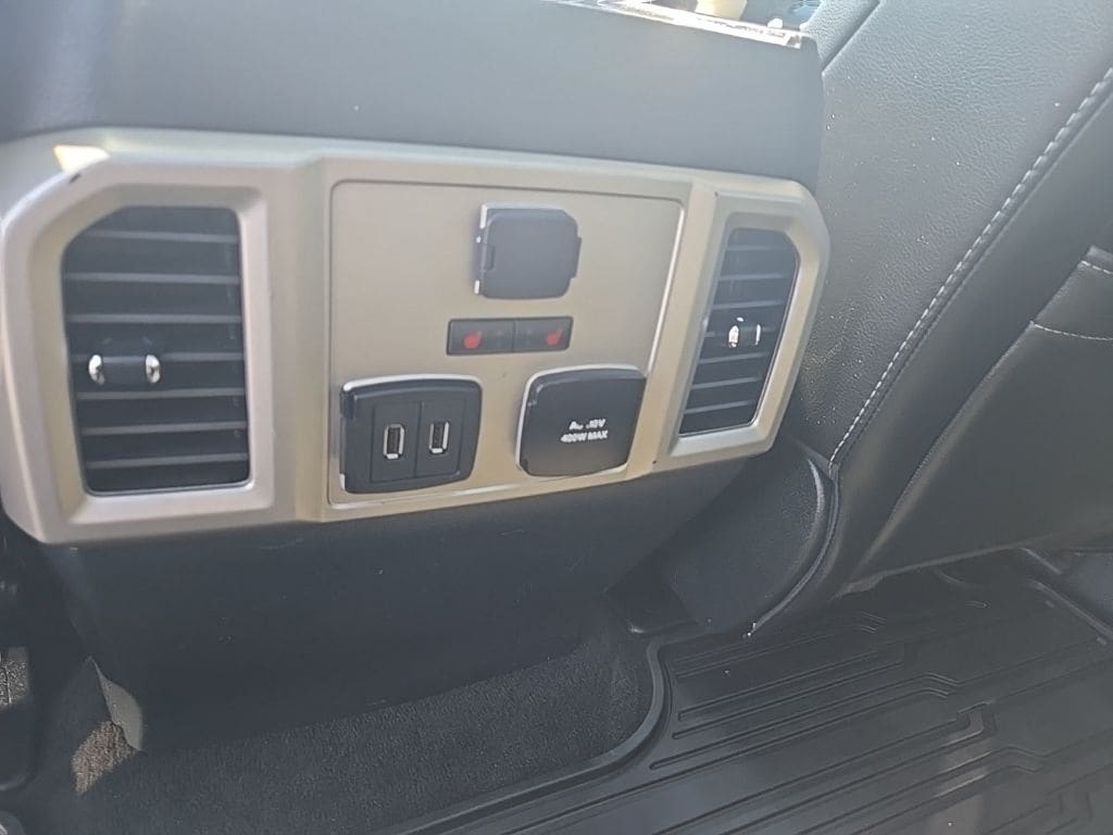 2020 Ford F-150 Lariat - Photo 24